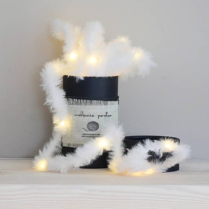 Fluffy Feeërieke Lichtslinger - Kerstversiering voor wholesale door Melanie Porter