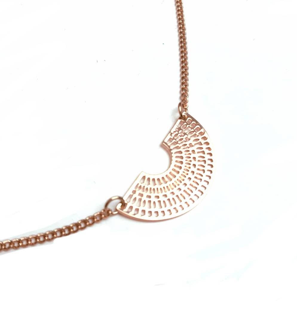 JUL ET FIL - Wholesale Pendant/Charm Necklace - Fine gold plated filigree half moon art deco necklace3