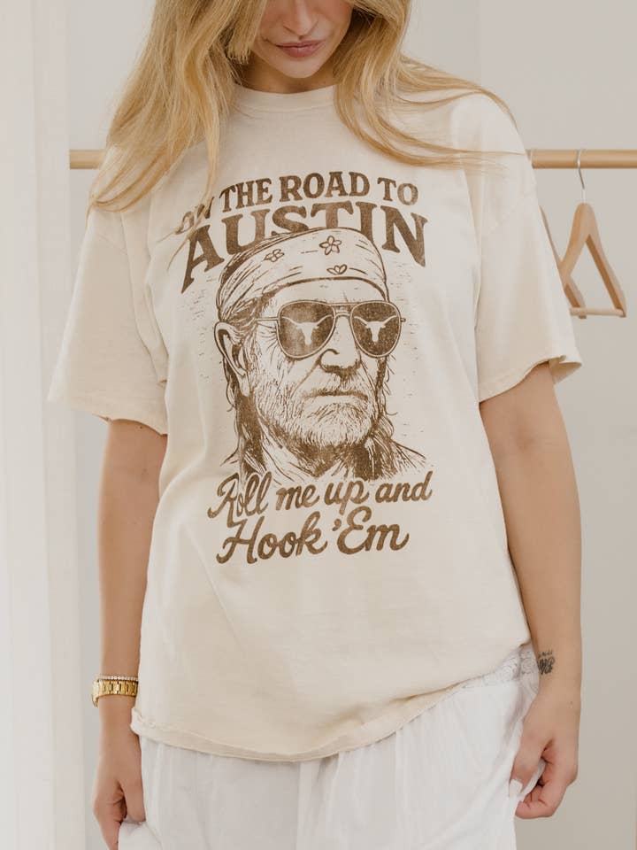 LivyLu - Wholesale Screen Printed T-Shirt - Unisex - Willie Nelson Roll Me Up & Hook Em Horns Thrifted Tee