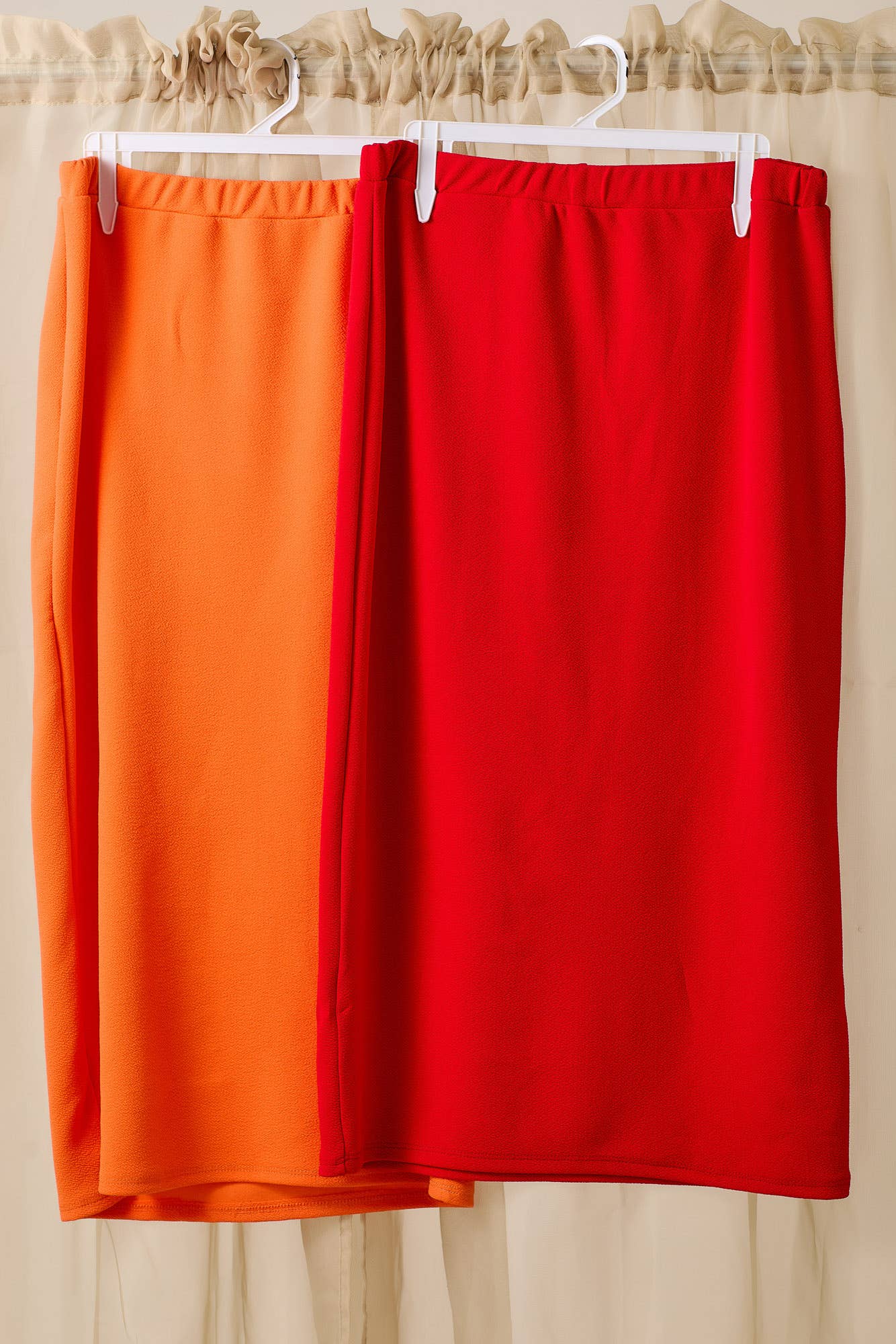 Celeste Clothing - Wholesale Skirt - Women's - KNEE LENGTH PENCIL SKIRT -MODEST 31-INCH  -CS3377015