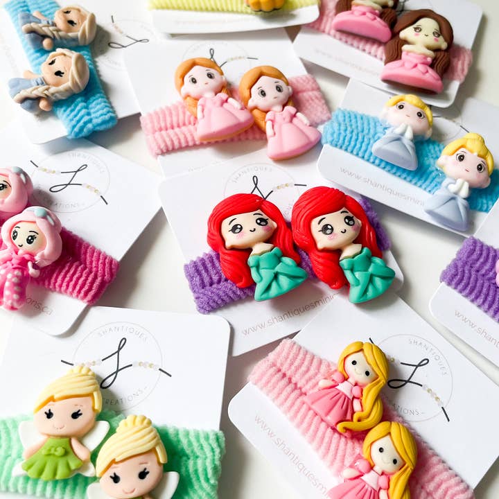 Piggy Ties - Personnage pour la vente par Shantiques Mini Creations