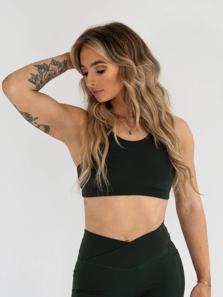Savage Babe Collection – wholesale Sports bra – Women's – Omnia Bra - Hunter Green