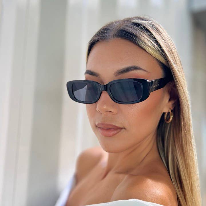 ANNAKEY MONIK BLACK SUNGLASSES and other Purchase Wholesale spik. Free Returns & Net 60 Terms on Faire trending on Faire.