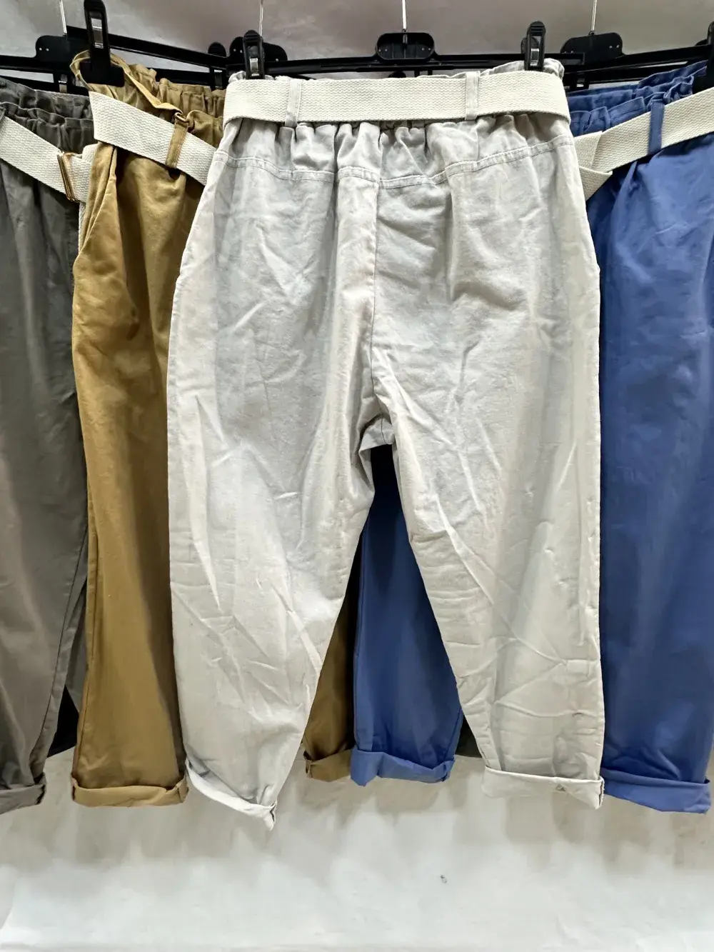 Mimi & Gogo – wholesale Pants – Women's – Carrot pants with belt @25720_PaCarotteCeinture12