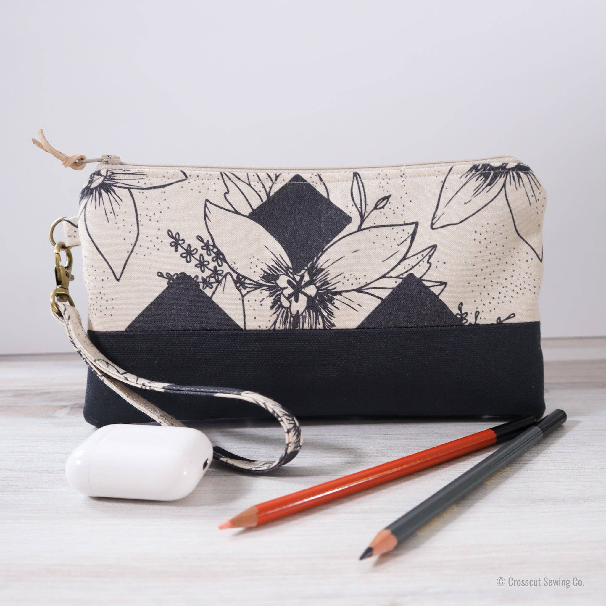 Crosscut Sewing Co. - Wholesale Craft Sewing Kit - Wristlet Sewing Kit - Adult Sewing Kit for Beginners85