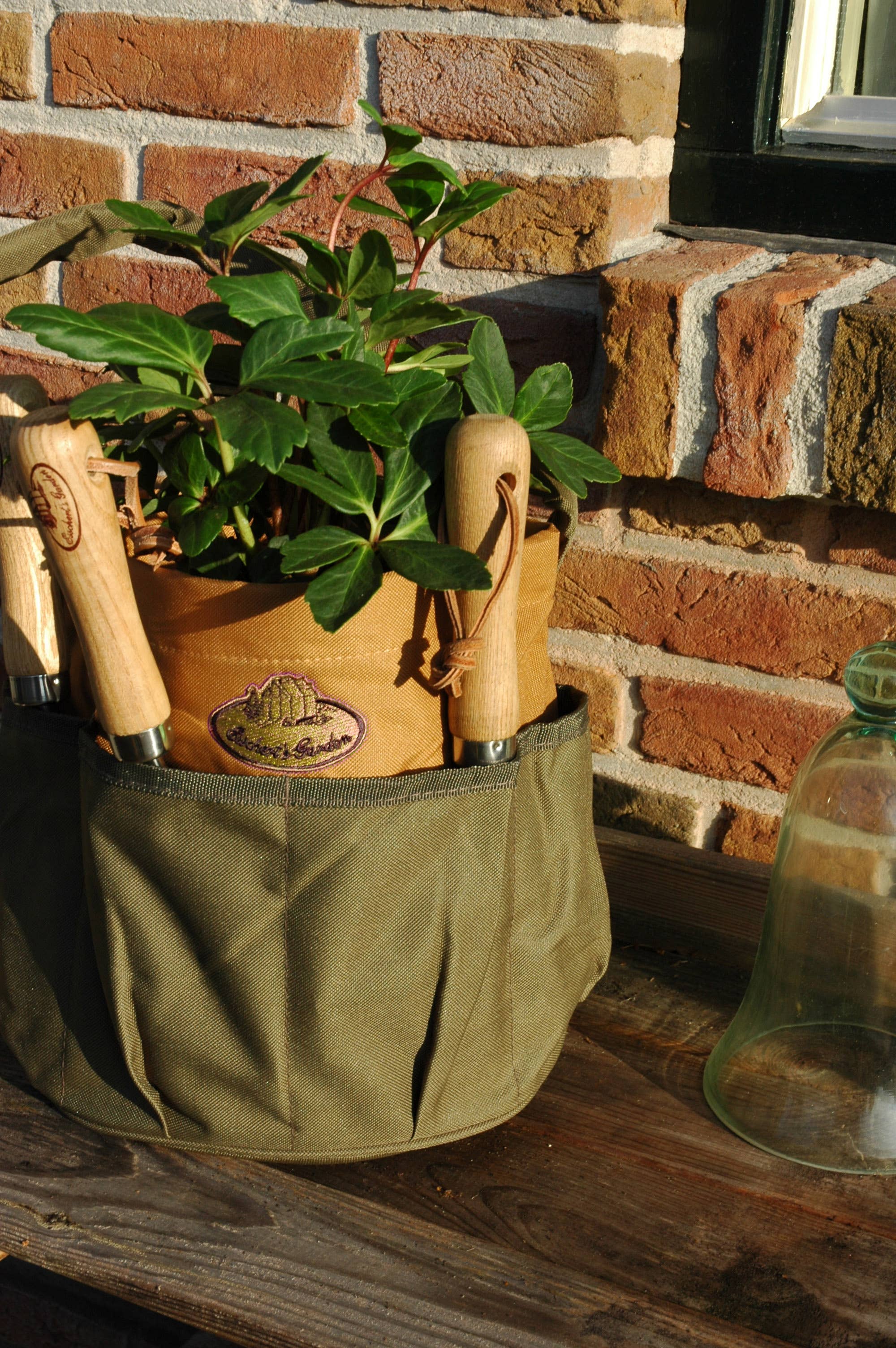 Fallen Fruits Ltd – wholesale Garden tool – GT05 - Round Garden Tool Bag1
