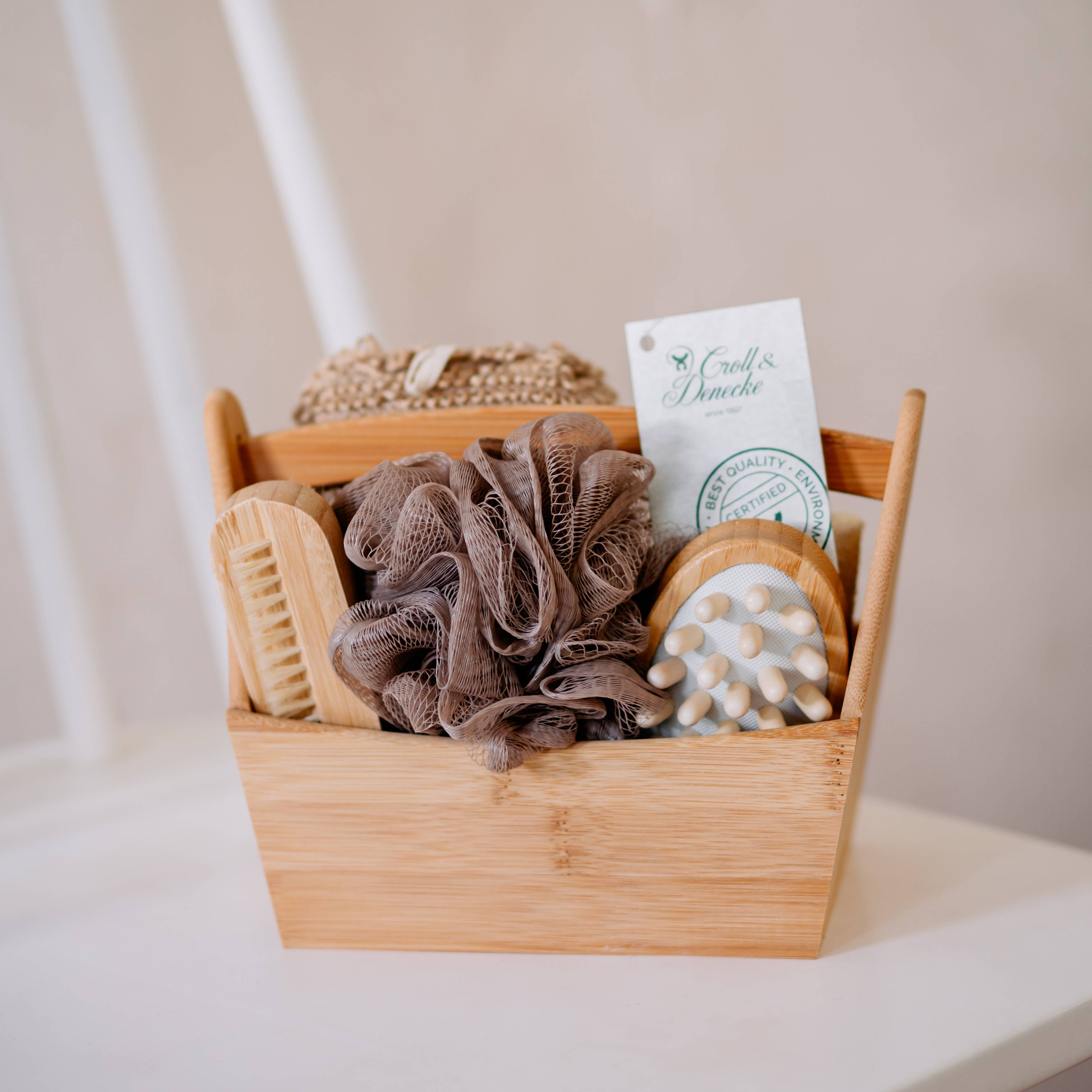 Croll & Denecke - Wholesale Bath & Body Set - Gift Set Basket Spa in Bamboo Set, Sale Bride Spa4