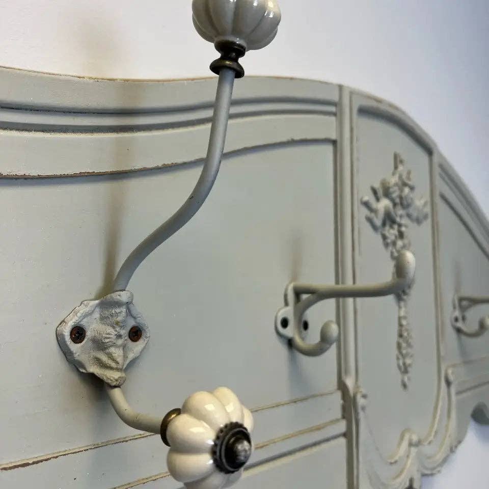 Vagabond Vintage – Engroshandel Garderobestativ – 6-knagers vægmonteret frakkestativ i distressed grøn tone3