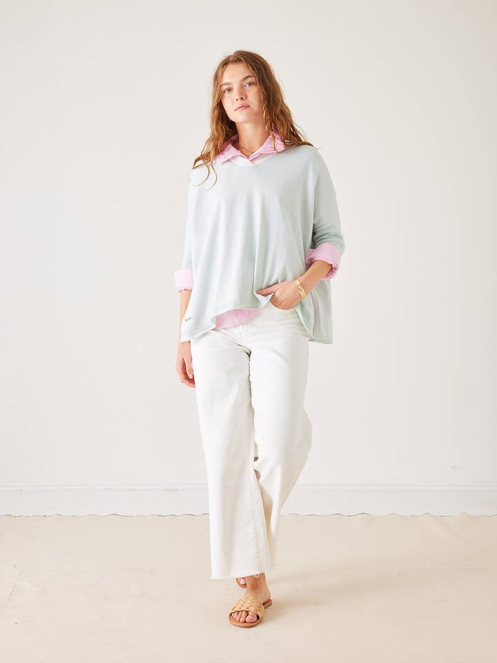 MERSEA - Wholesale Knit Top - Women's - Catalina V Neck Sweater50