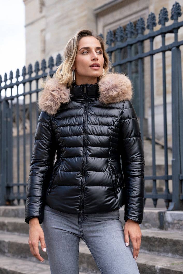 Attrait Paris - Wholesale Jacket - Women's - Metallic short puffer jacket with faux fur hood41