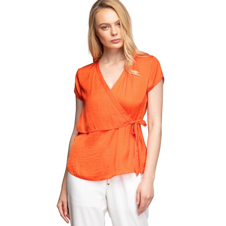 Blusa de manga curta Surplice Tie Frontal por atacado de Naked Zebra Rack