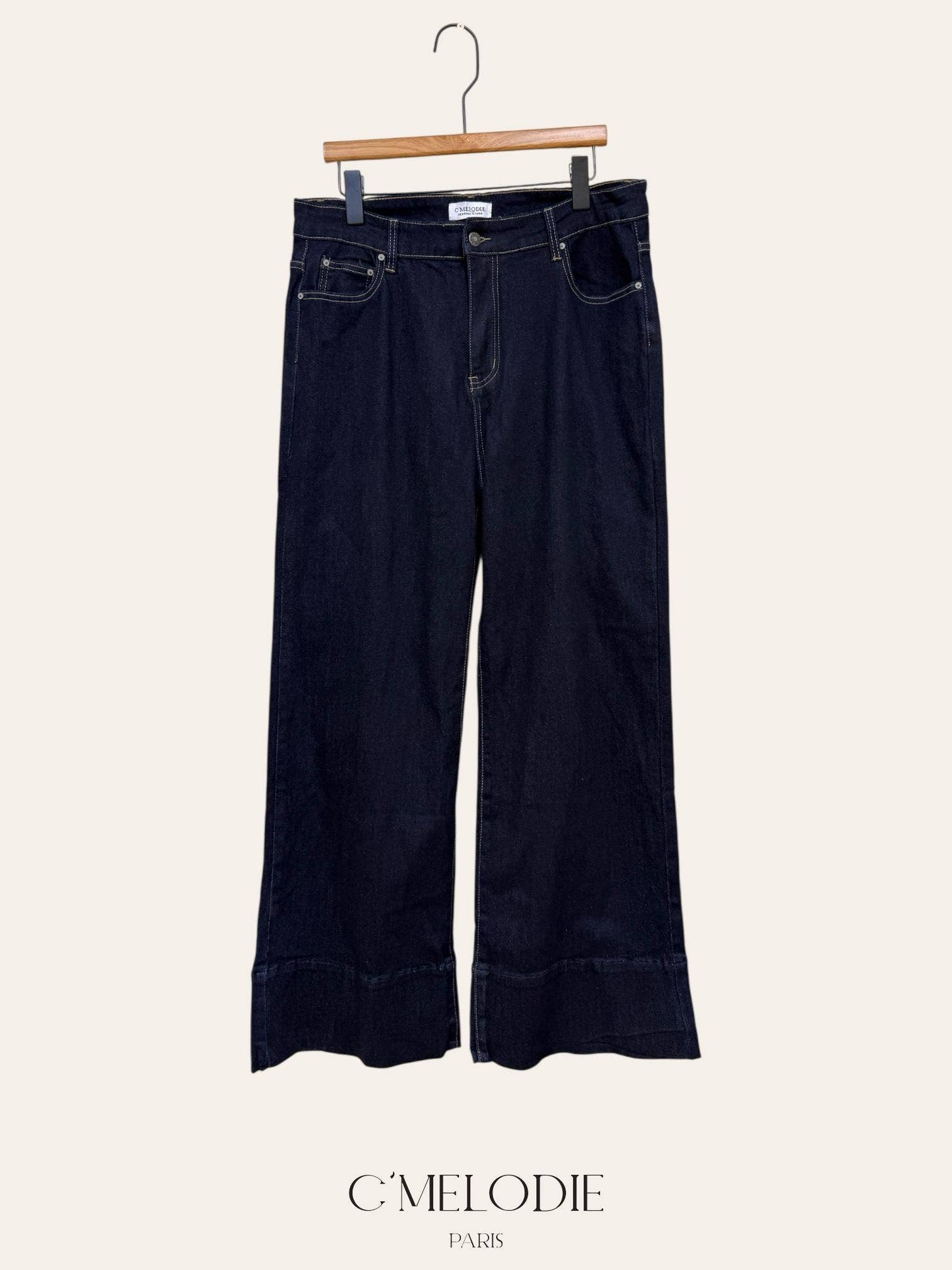 Black Plus Size - High-waisted palazzo jeans for wholesale on Faire2