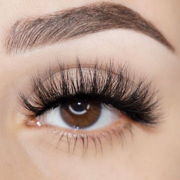 BELLA Eyelash for wholesale by MYLASHXO