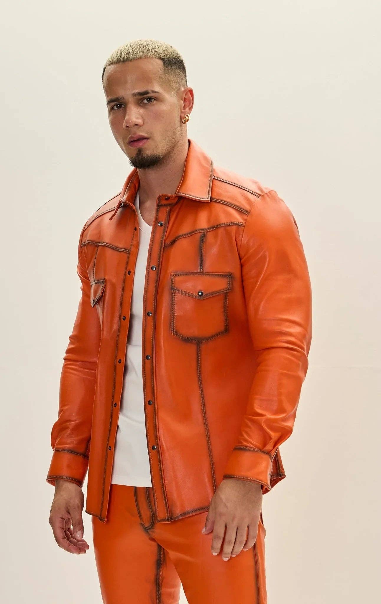 TINTA ARANCIONE Camicia da uomo in vera pelle di agnello color arancio in vendita all'ingrosso su Faire4