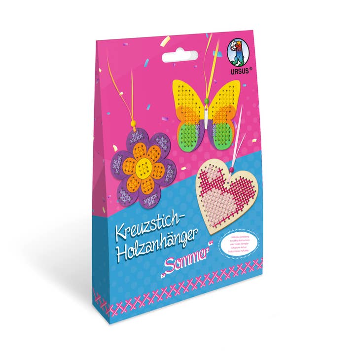 Pendentif « Summer » en bois au point de croix pour la vente par URSUS® / Buntpapierfabrik Ludwig Bähr GmbH & Co. KG
