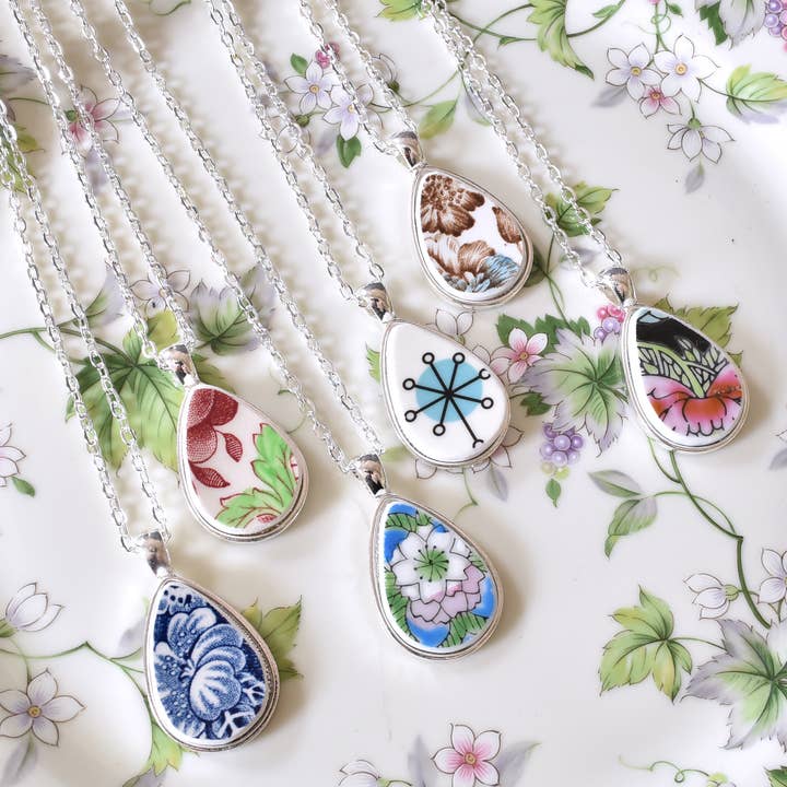 Collar en forma de lágrima de Broken Plate para venta al por mayor de The Broken Plate Pendant Co