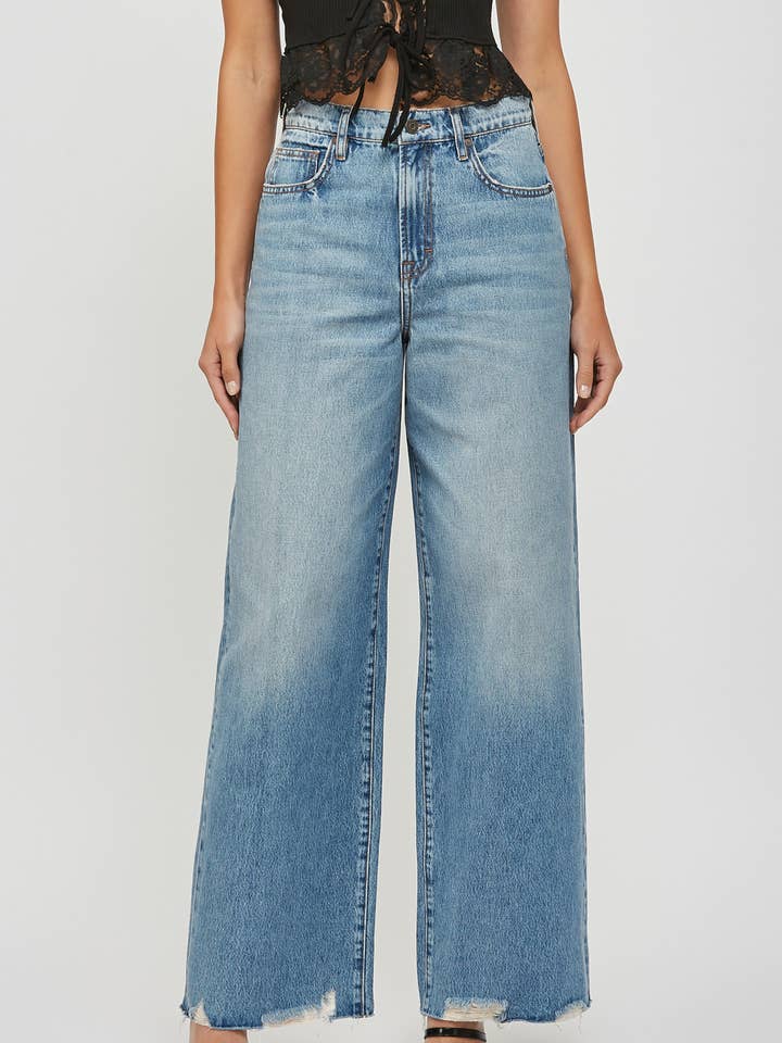 Hidden Jeans - Wholesale Jeans - Women's - Medium Light Hem Grinded Extra Wideleg