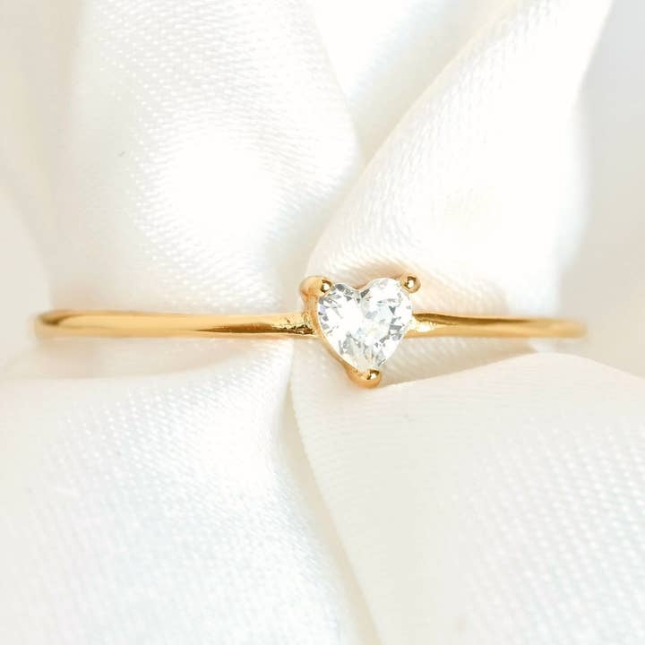 925 Silver Heart Ring - Adjustable Heart-cut Diamond Ring for wholesale by Blueyejewelry