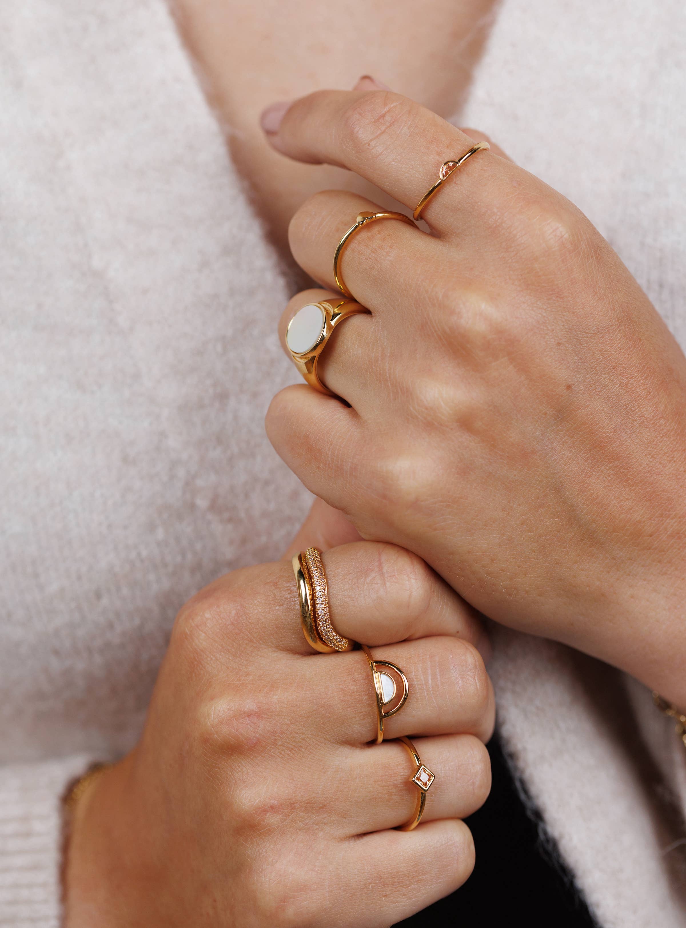 JaxKelly - Wholesale Band/Stacked Ring - Gold Rings - Wave3