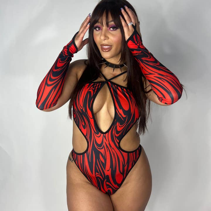 Entrez dans le body croisé Voyd pour la vente par Psicodelico Rave Clothing Co.