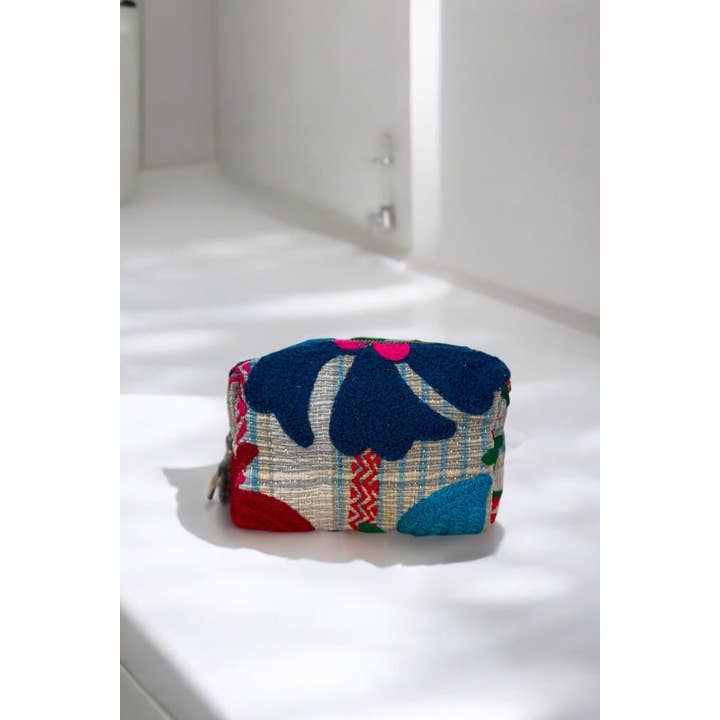 Curiosity Lab - Wholesale Makeup/Cosmetic Bag - Kantha Embroidered Makeup Bag1