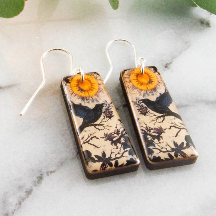 Sombere Vintage Raven Taps Toelopende Rechthoekige Oorbellen voor wholesale door No Man's Land