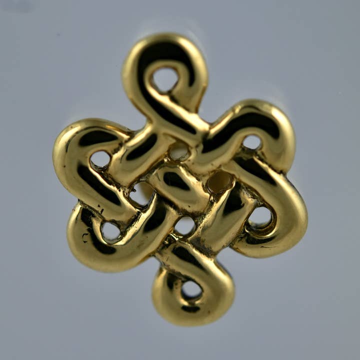 Celtic Knot for wholesale by Three pines fine jewelry