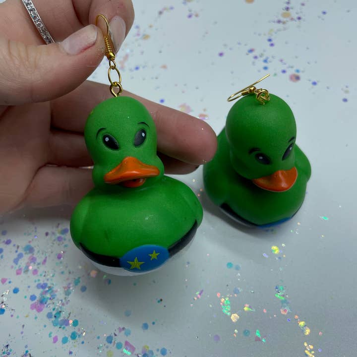 R59Creates - Venta al por mayor Pendientes colgantes - ¡Pendientes de goma con forma de pato de Lil Alien!3