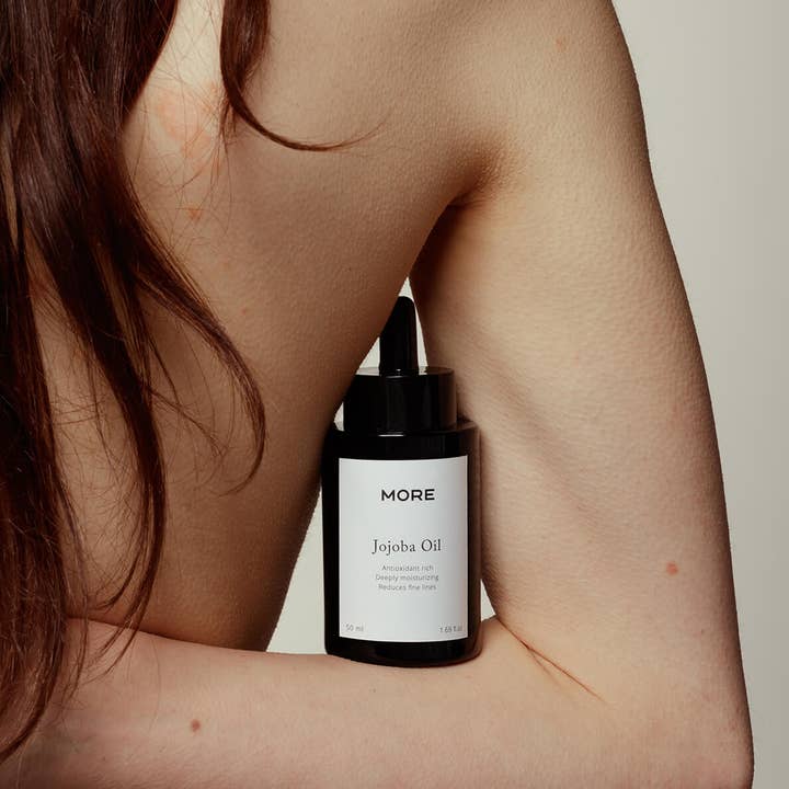 Jojobaöl | 100% biologisch & kalt gepresst für den Großhandel von More