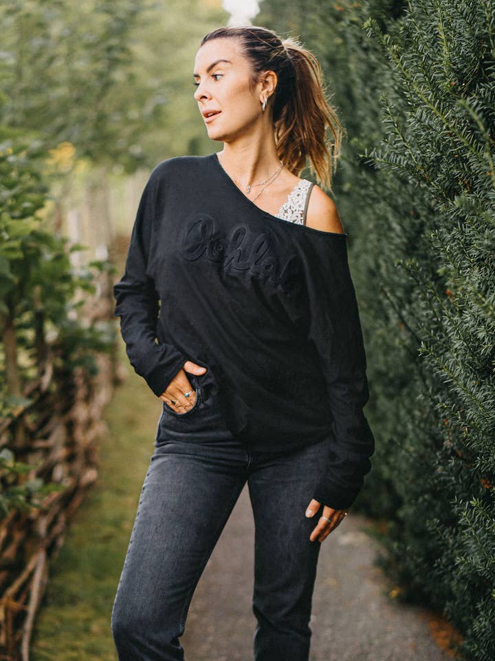 Ohlala sweater for wholesale by Lo-ika