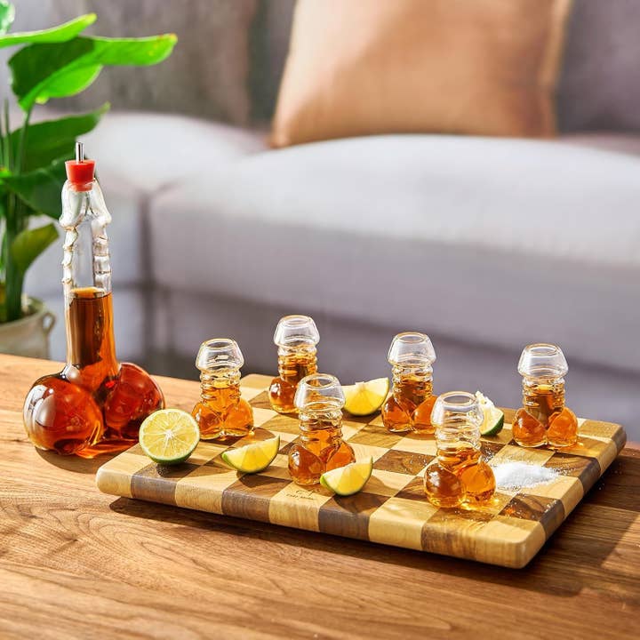 The Wine Savant / Khen Glassware - Wholesale Decanter - Decanter Set with Glasses, Decanter -17oz-, Shot Glasses -3oz -, for Whiskey, Liquor, Tequila, Vodka, Bar Glasses, Cocktail Glasses, Bachelorette Party, Funny Gifts2