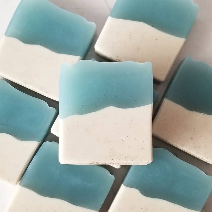 Pretty Soap Co. - Wholesale Bar Soap - Sea Breeze Cocoa Butter Soap | Sea Salt, Mint, Juniper Scent3