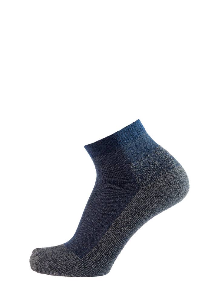 Chaussettes de trekking légères et basses - TK429 pour la vente par Miribung