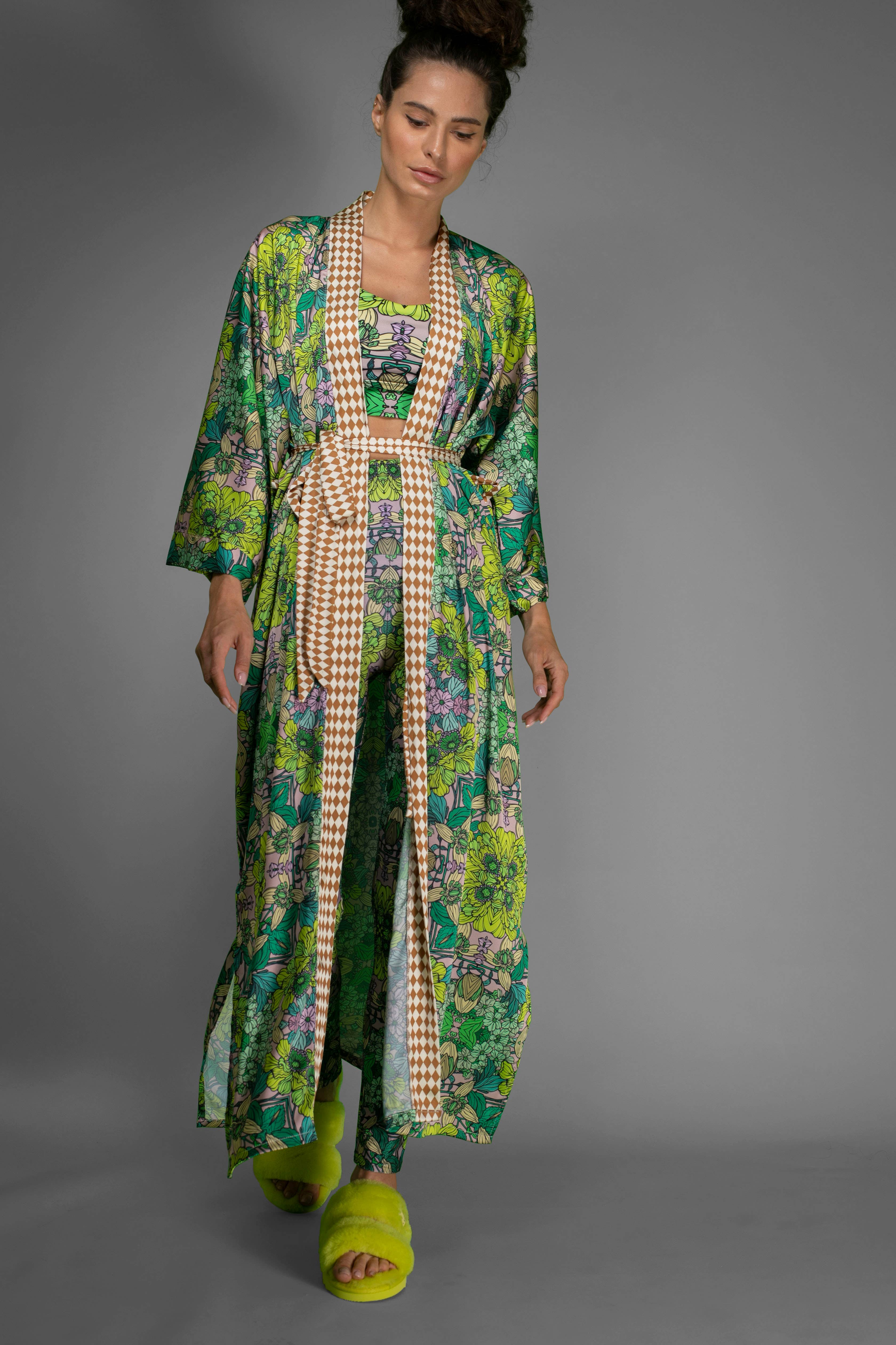 Nuvula - Wholesale Kimono - Women's - Green Floral Satin Kimono Robe4