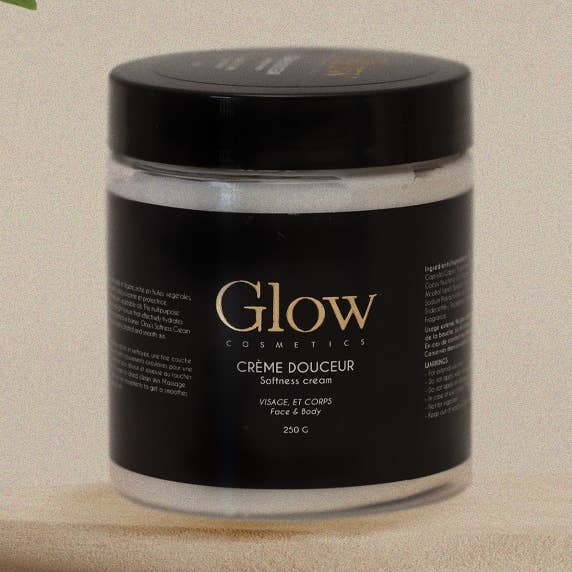 GLOW COSMETICS CRÈME HYDRATANTE DOUCEUR VISAGE ET CORPS 250 G pour la vente par GLOW COSMETICS