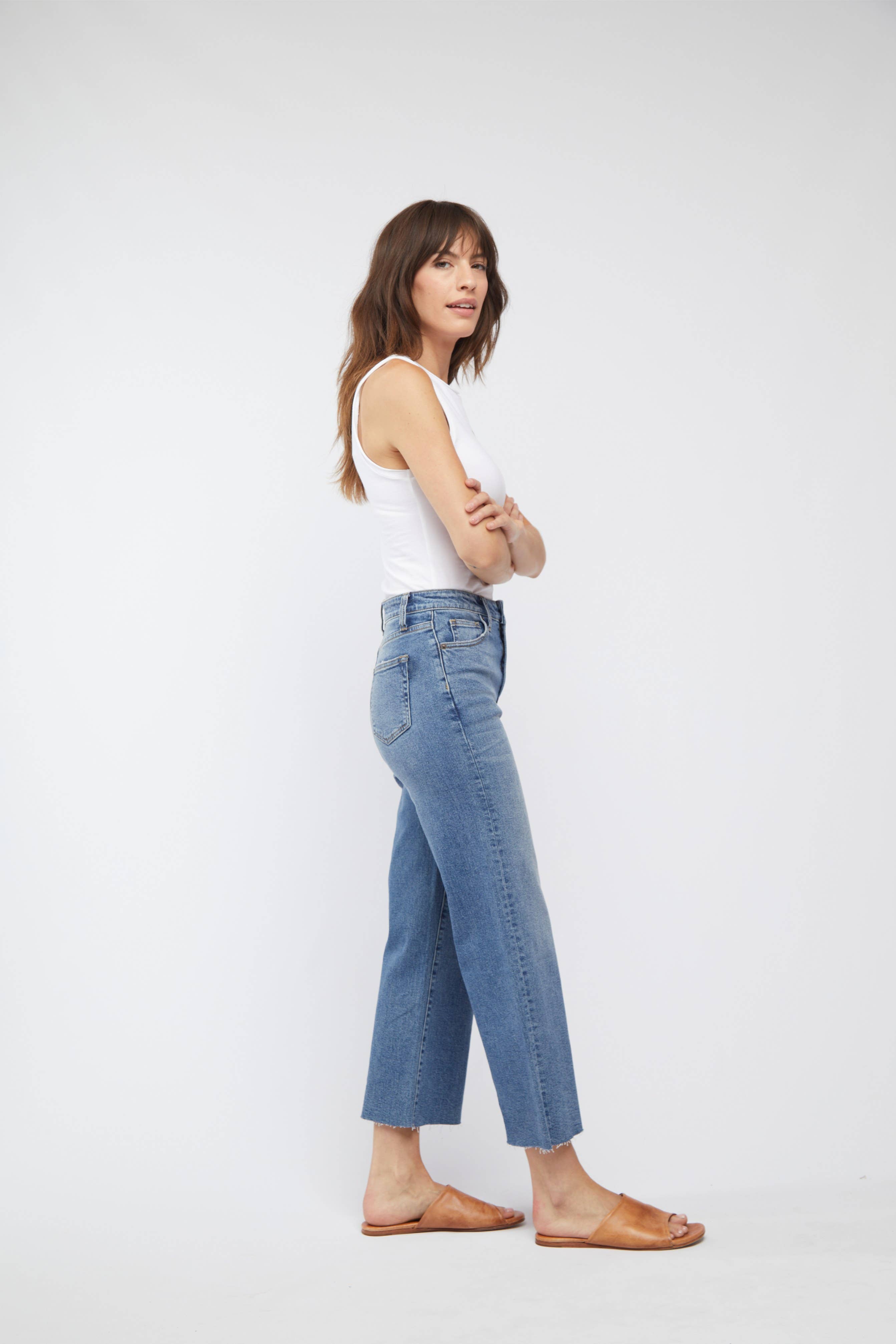 Oliver Logan - Wholesale Jeans - Women's - Aberdeen Ankle Crop High Rise Jean, Vintage Worn 2
