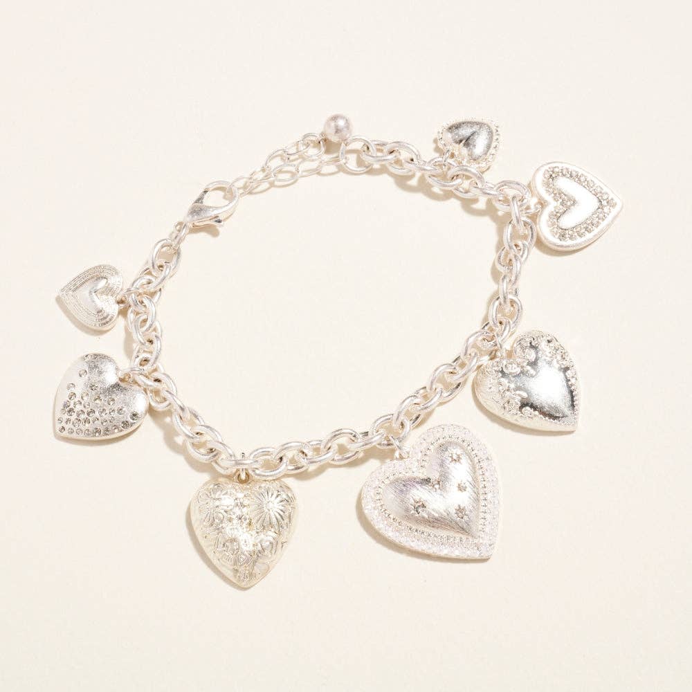 Designature New York - Wholesale Bedelarmbandje - Armband met ketting en hanger met meerdere harten en sluiting4