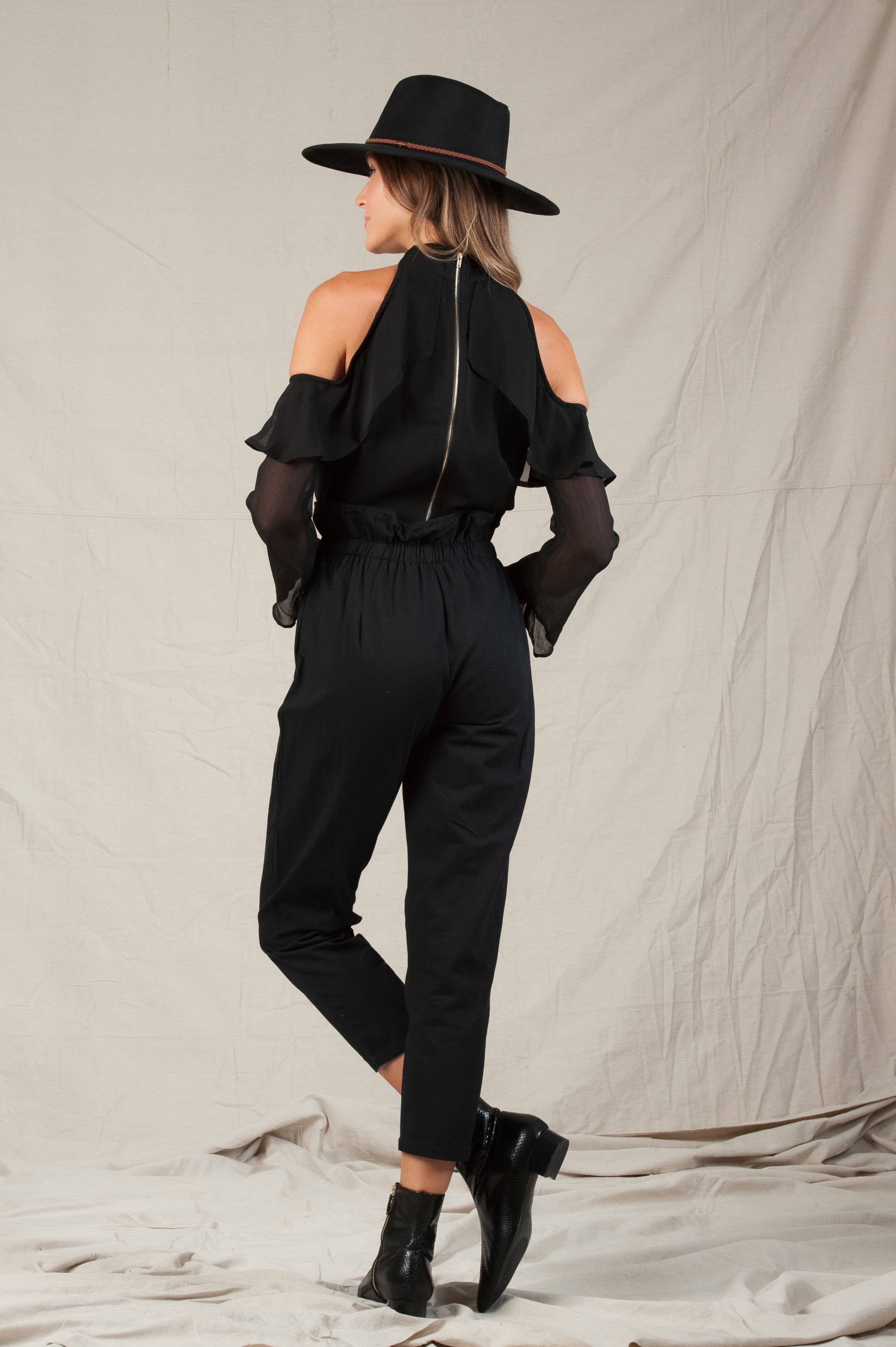 Lucca Couture – wholesale Blus - Dam – Höst Vintersemester Kall Axelvolangtopp -SVART2