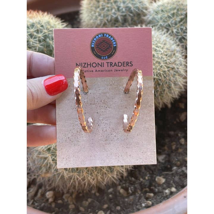 Nizhonitradersllc – Brincos de argola por atacado – Brincos de argola estilo corda de cobre Navajo9