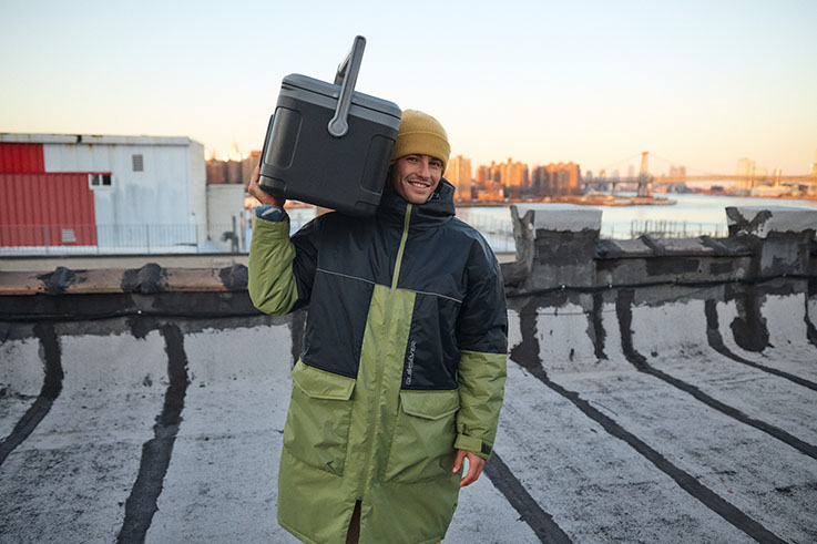 Quiksilver Hydration - Wholesale Cooler/Cooler Bag - Huntington Hard Box Cooler with Speakers 2