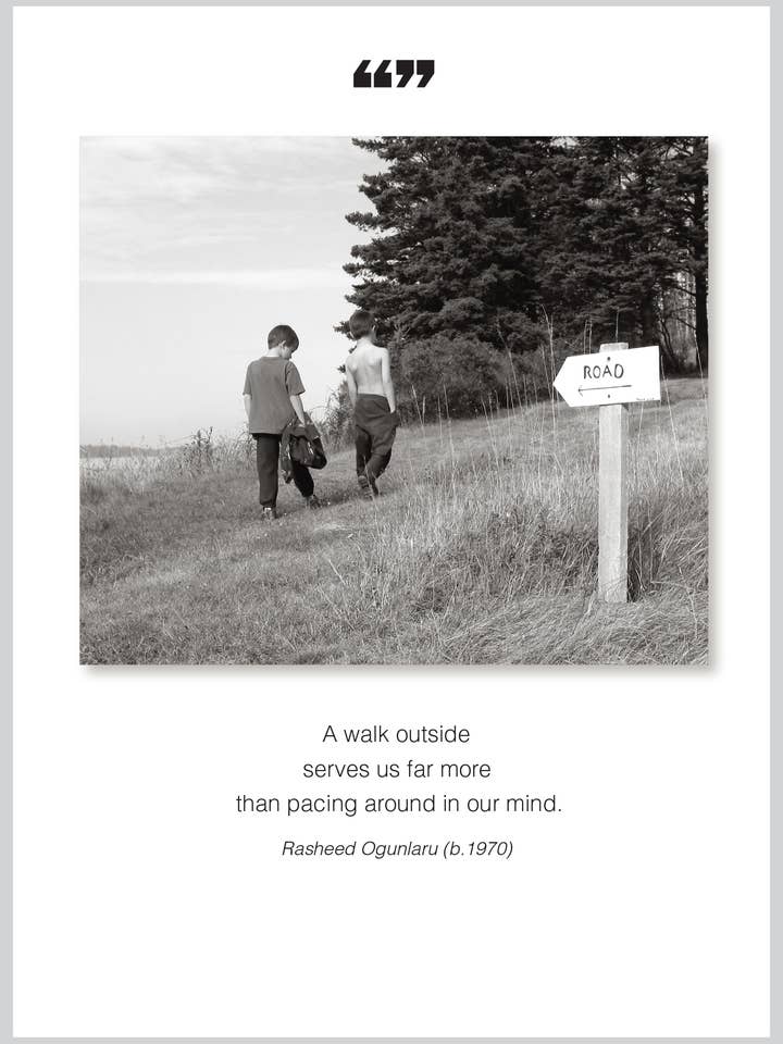 Een wandeling buiten Wenskaart voor Alle Gelegenheden voor wholesale door The Borealis Press Inc