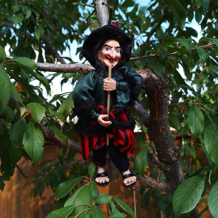 Marketplace24 - Wholesale Decorative Figurine - Kitchen Witch Doll Farina green