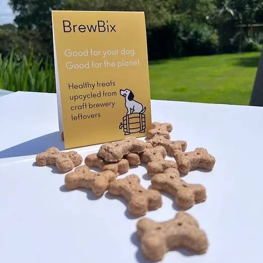 BrewBix - Wholesale Pet Treats - Dog - 12 x 100g BrewBix dog treats TRIAL Box incl samples+POS2