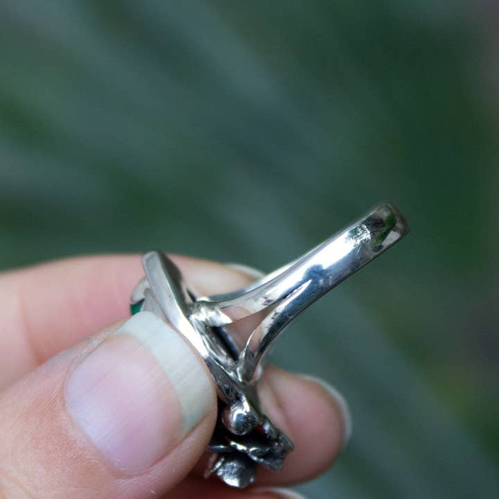 Ambra Jewels - Wholesale Cocktail/Statement Ring - Petite Floral Radiance Malachite Ring, AR-69133