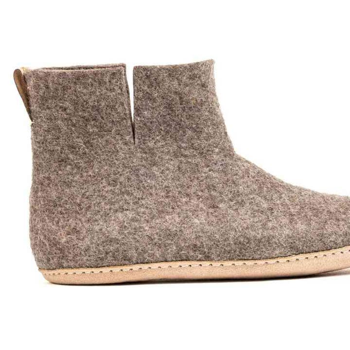 Woollyes Inc - Venta al por mayor Botas - Unisex - Botas de interior con suela de piel - Marrón natural