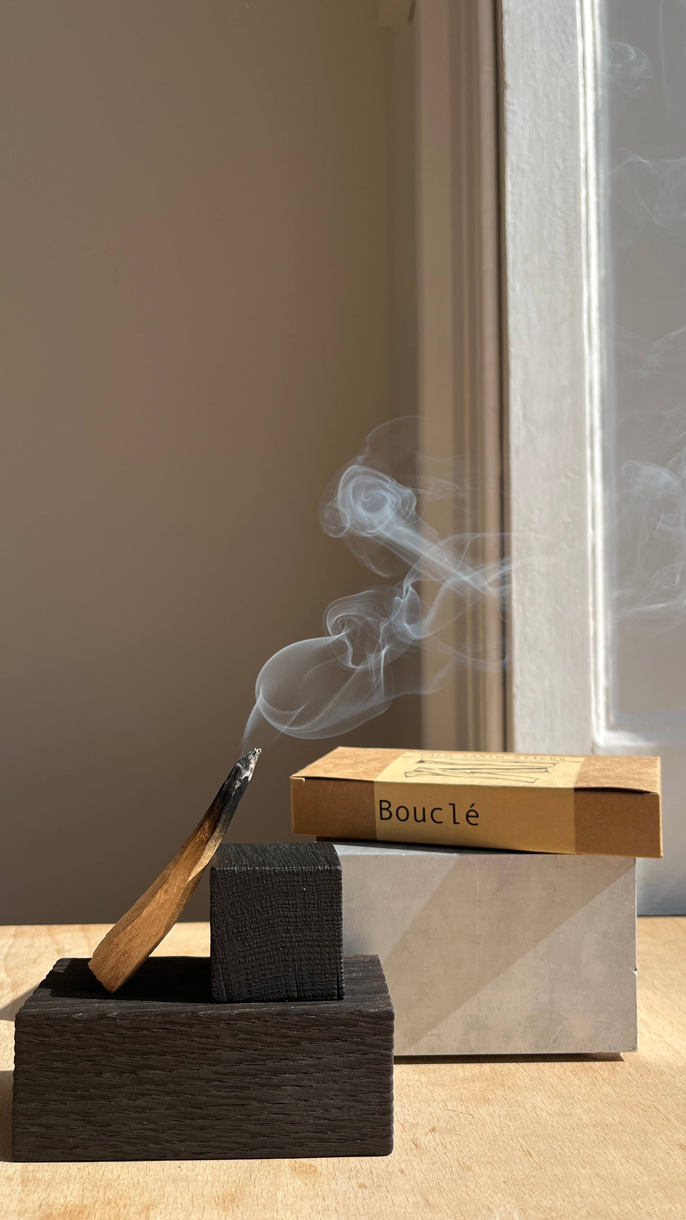 Bouclé – wholesale Incense – Palo Santo Sticks | Box of 7