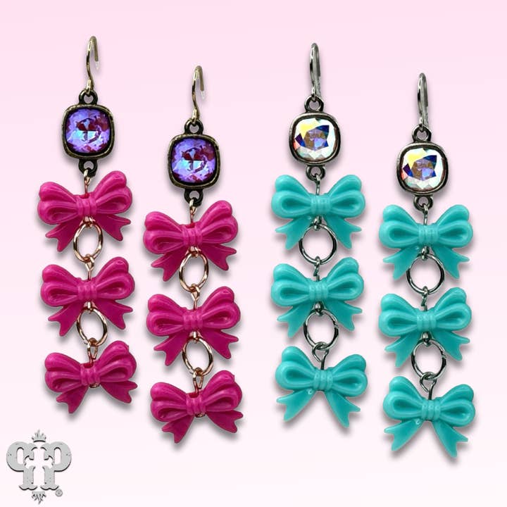 Acryl-Ohrring mit dreifachem Bogen, österreichischer Kristall für den Großhandel von Pink Panache Brands