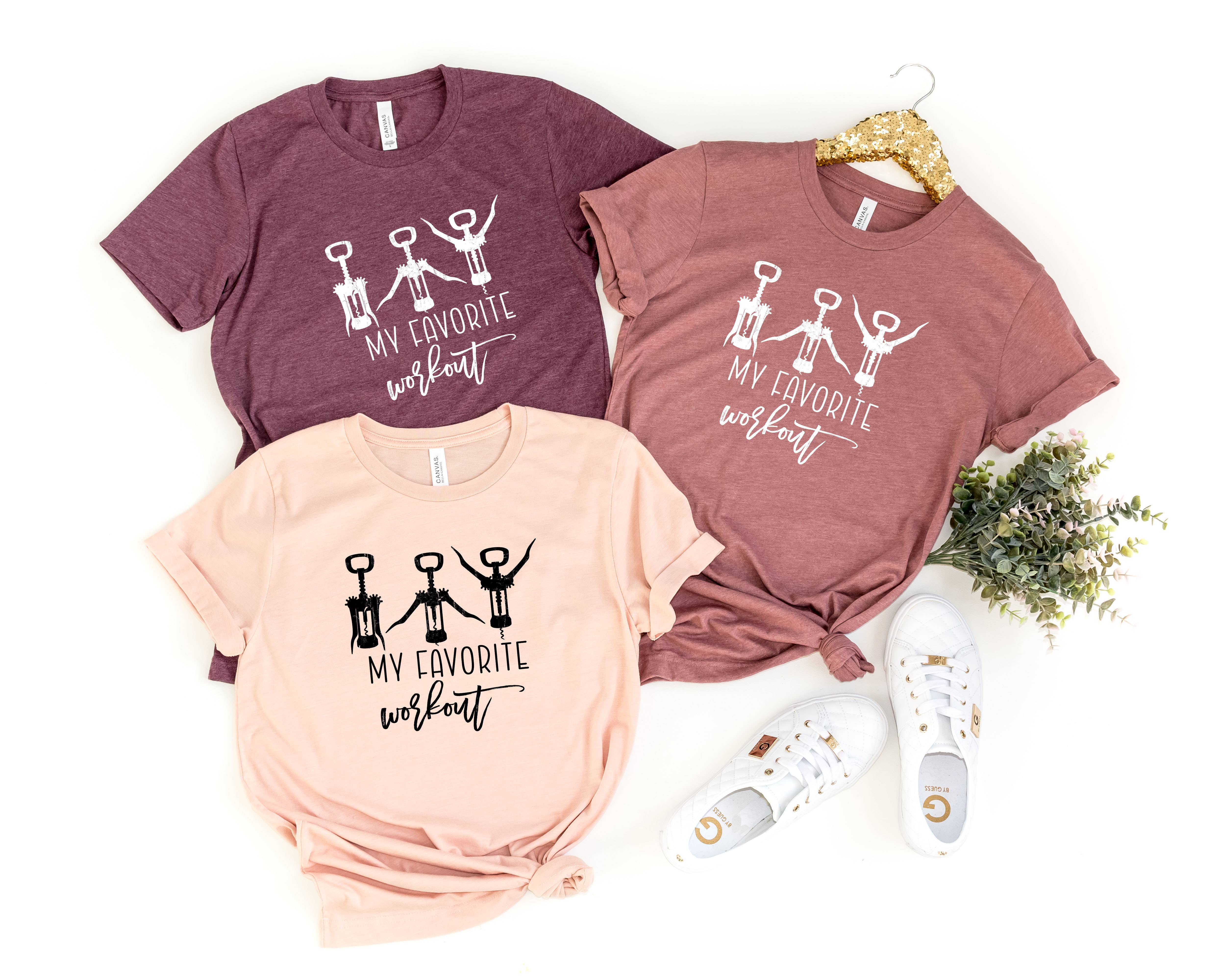 Tee Story – Engroshandel T-shirt med print - Dame – Funny Wine Shirt, Vin Lover Gave, Min Favor