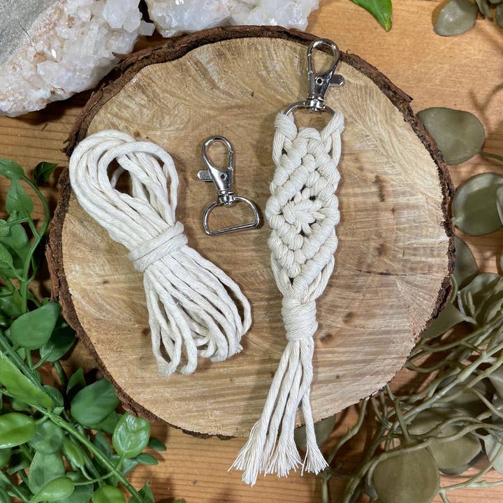 Tangled Up In Hue – wholesale DIY-pysselkit – DIY Macrame Nyckelring Craft Kit4