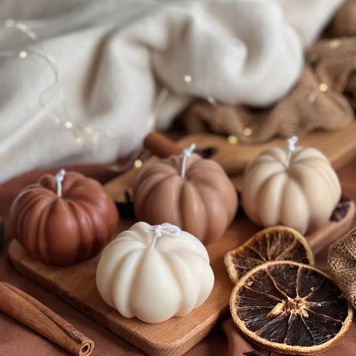 Maison Bohiti - Wholesale Novelty Candle - Soy Wax Autumn Pumpkin Candle - Unscented (7.5cm x 4.5cm)